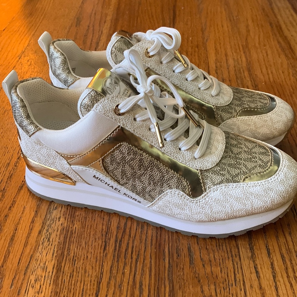Michael Kors sneakers size 7.5